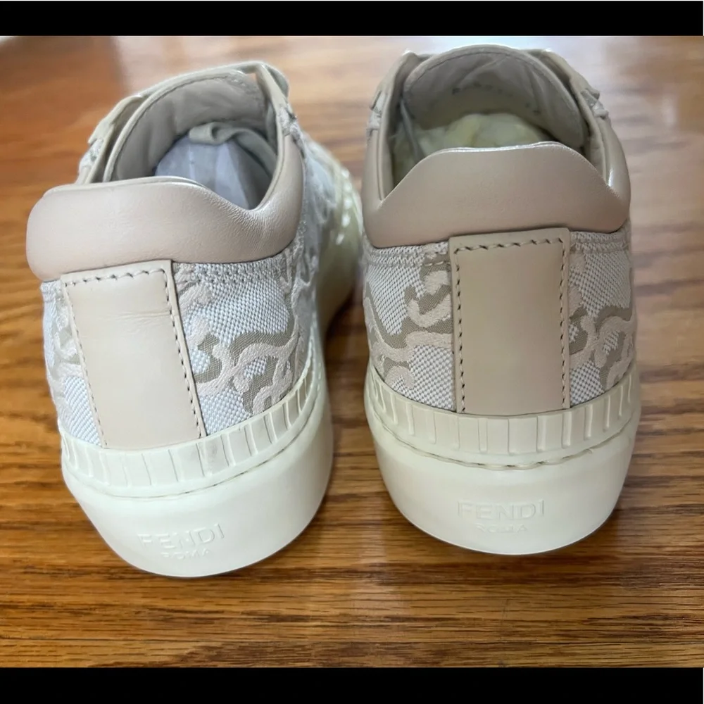 Fendi Camelia FF Karligraphy low-top sneakers in 38.5 - Picture 9 of 12